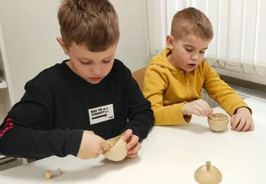 Знакомимся со столовым этикетом