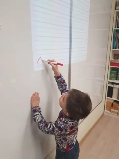 Учимся писать английские буквы
