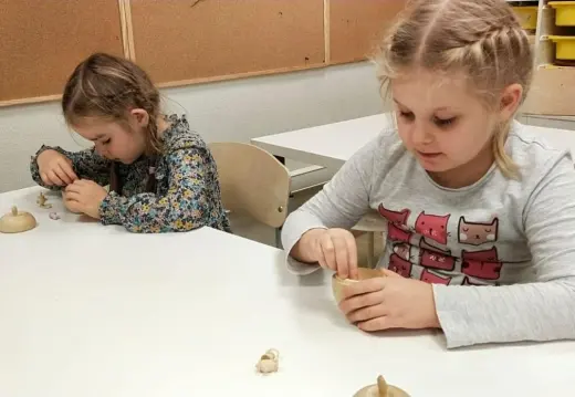 Знакомимся со столовым этикетом
