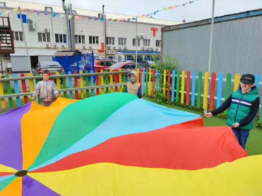 игра с парашютом-2
