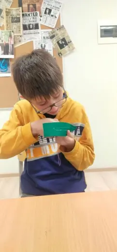 Вышивка снитч на фетре
