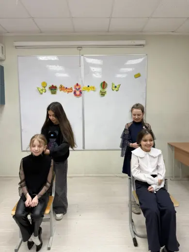Мероприятие «А ну‑ка, девочки!»-конкурс с прической-5