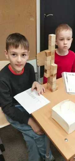 Головоломки с кубиками