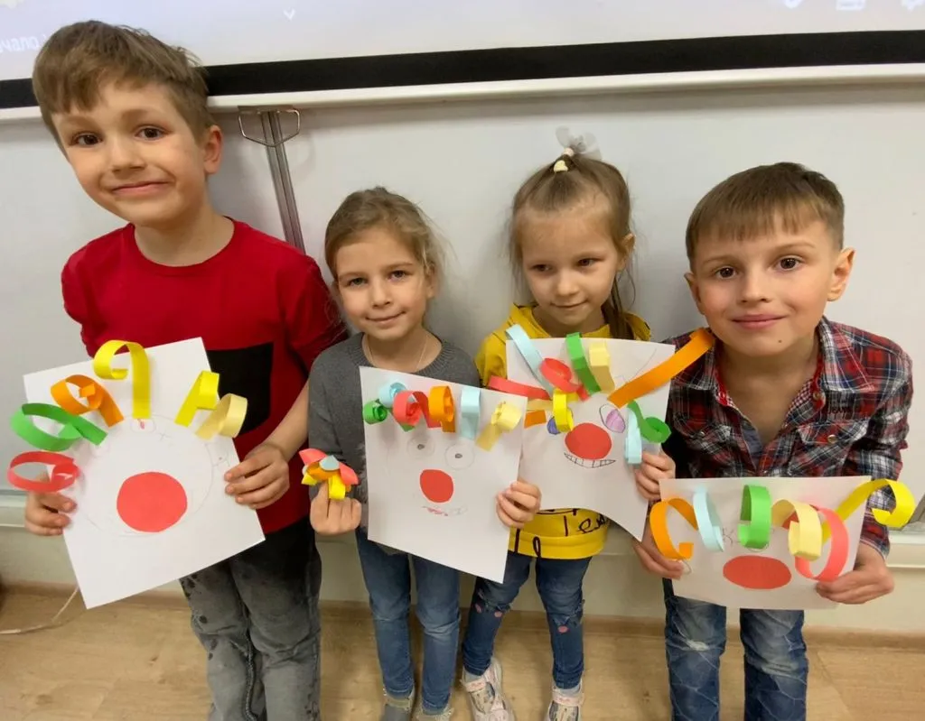 День смеха в Acadia School