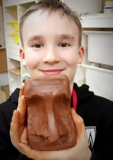 Лепим из глины нос Давида