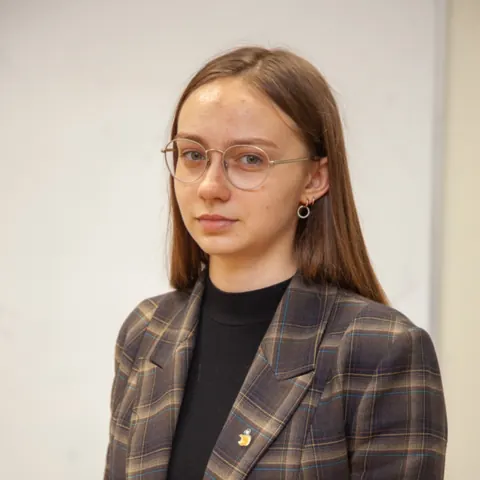 Марина Васильевна Минакова — Учитель английского и французского языков